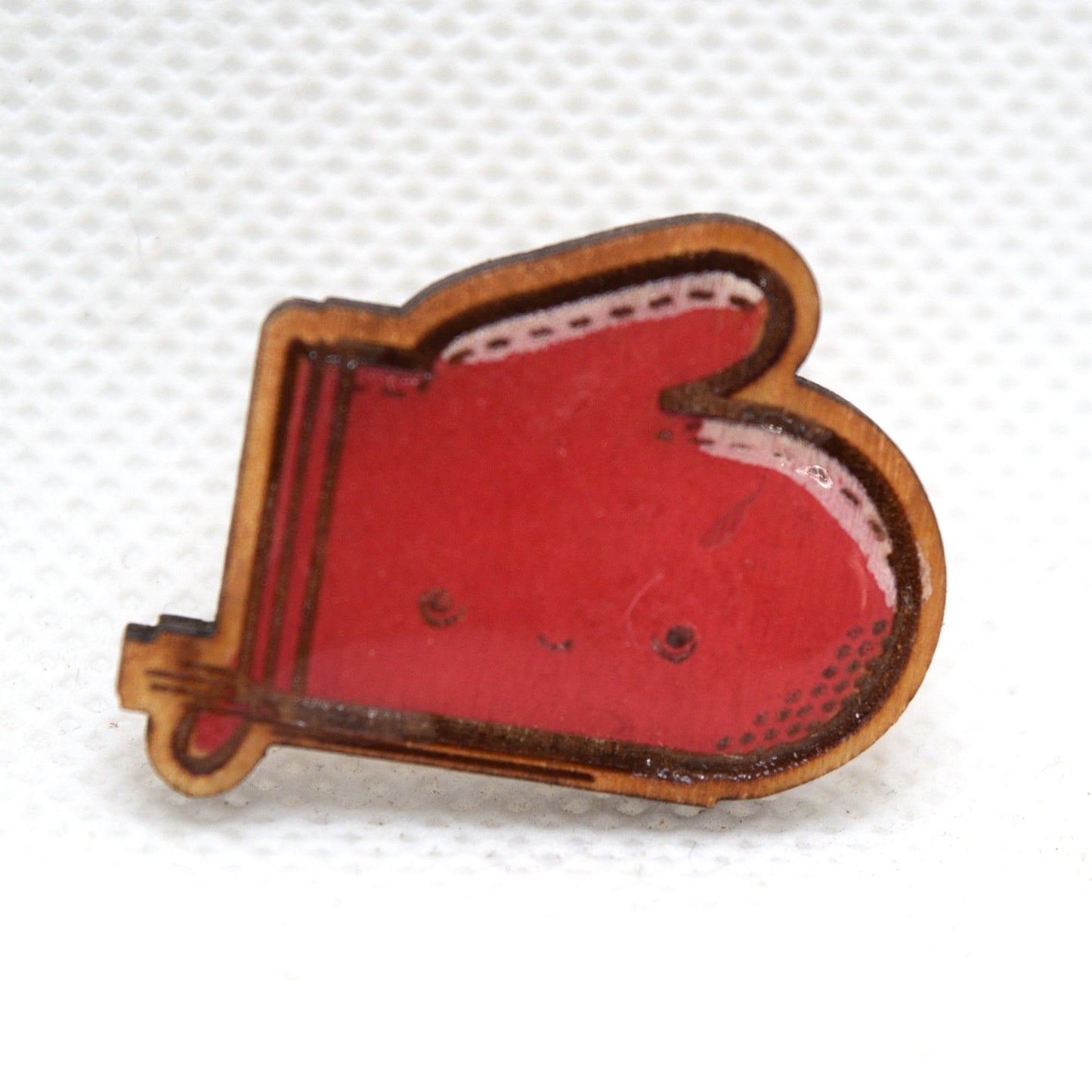 Kawaii Oven Mitt Wooden Lapel Pin