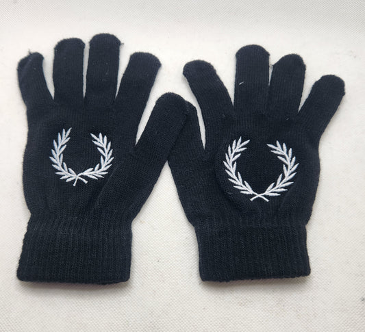 Laurel Wreath Knit Magic Gloves